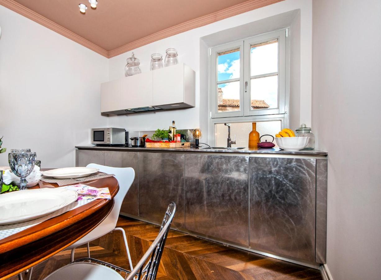 Campitelli Design Apartment 罗维尼 外观 照片