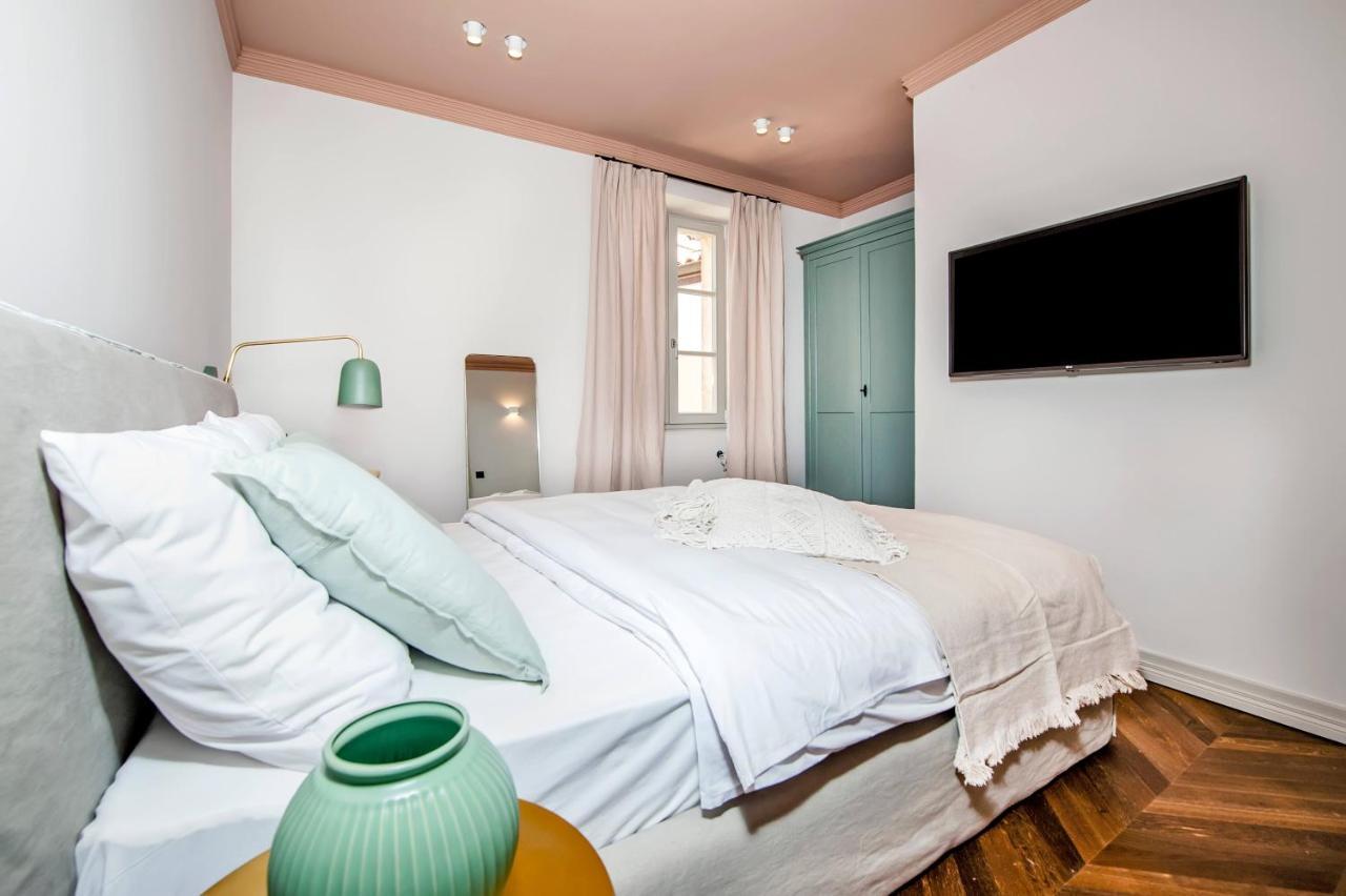 Campitelli Design Apartment 罗维尼 外观 照片