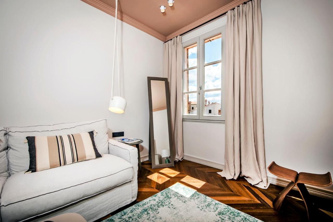 Campitelli Design Apartment 罗维尼 外观 照片